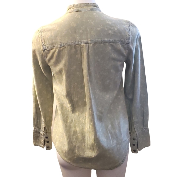 Free People Hillside Chambray Pintuck Bib button down shirt Size XS - Picture 5 of 13